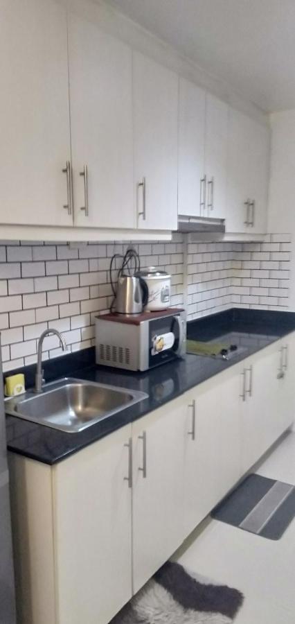 Yhanz Z Sea Residences Pasay Kültér fotó
