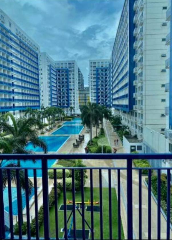 Yhanz Z Sea Residences Pasay Kültér fotó