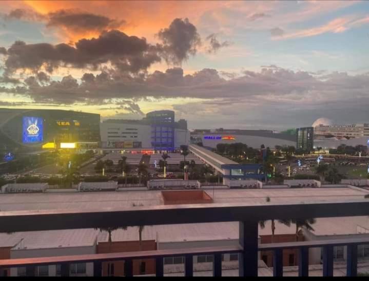 Yhanz Z Sea Residences Pasay Kültér fotó