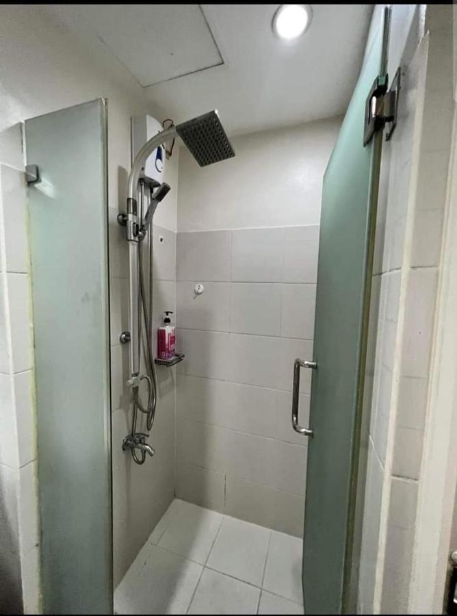Yhanz Z Sea Residences Pasay Kültér fotó