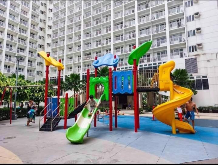 Yhanz Z Sea Residences Pasay Kültér fotó